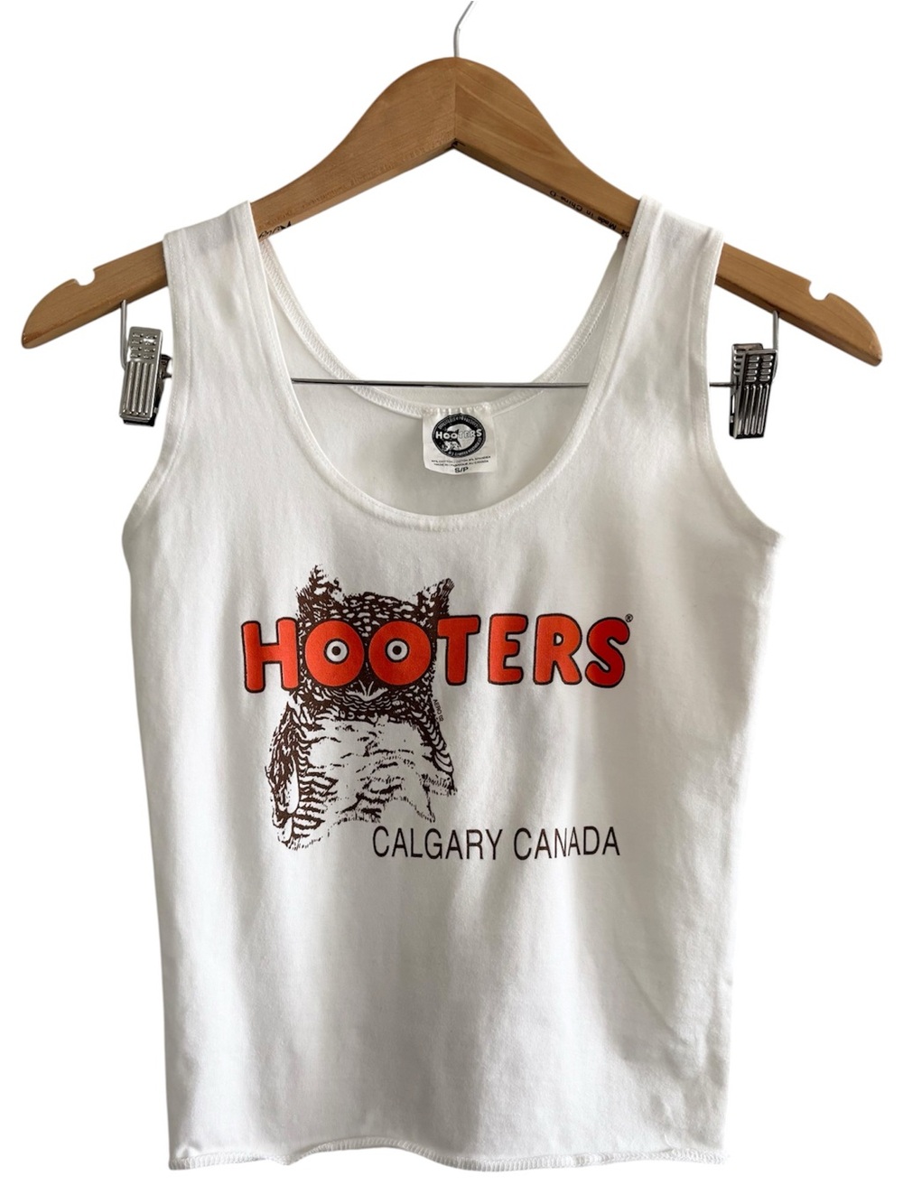 RARE Hooters Calgary Canada Cropped Tank with Orange Logo and Owl Graphic
